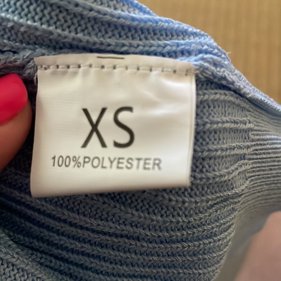 Light blue, spaghetti strap, crop top! - Picture 4 of 4